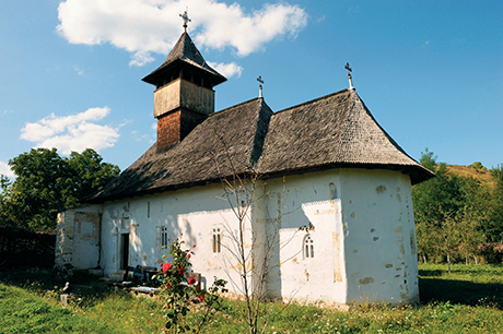 Biserica Sfintii Arhangheli din satul Cicau