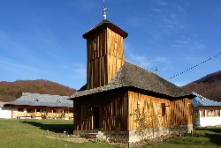 Biserica de lemn din Manastirea Lepsa