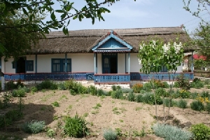 Muzeul Satului Nord Dobrogean Enisala - Locuinta cu planimetrie si elevatie traditionala, inceputul secolului al XX-lea