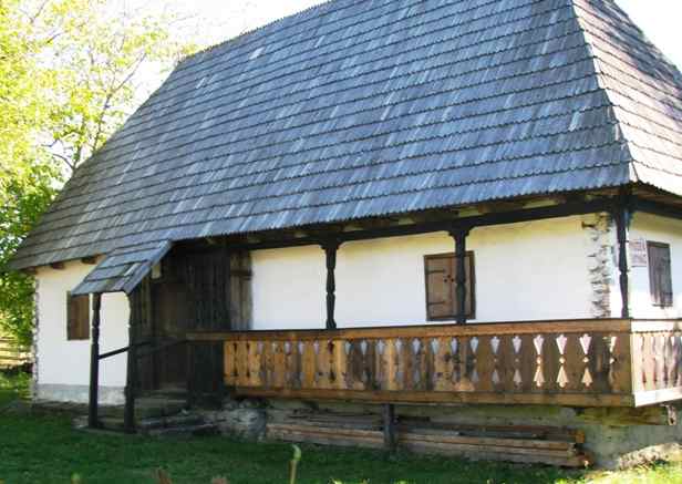 Casa-Muzeu - Bisericani