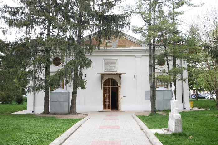 Biserica Sfintii Arhangheli Mihail si Gavril