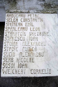 Monumentul eroilor romani