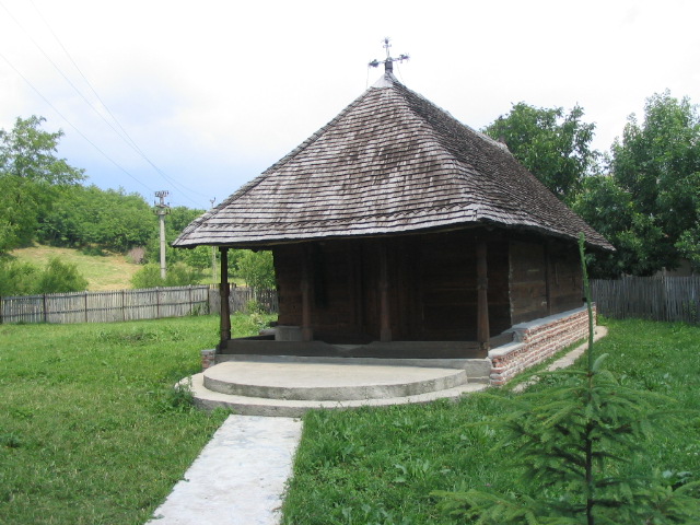 Biserica de lemn Cuvioasa Paraschiva