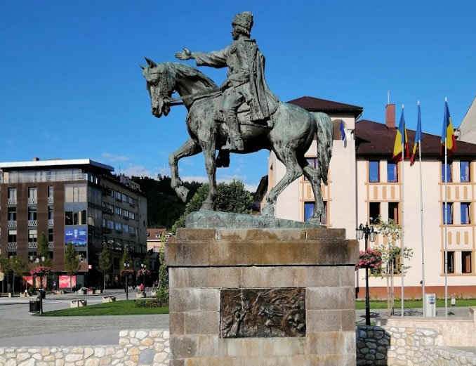 Statuia ecvestra a lui Avram Iancu
