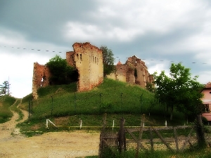 Cetatea taraneasca din Slimnic (Cetatea Stolzenburg)