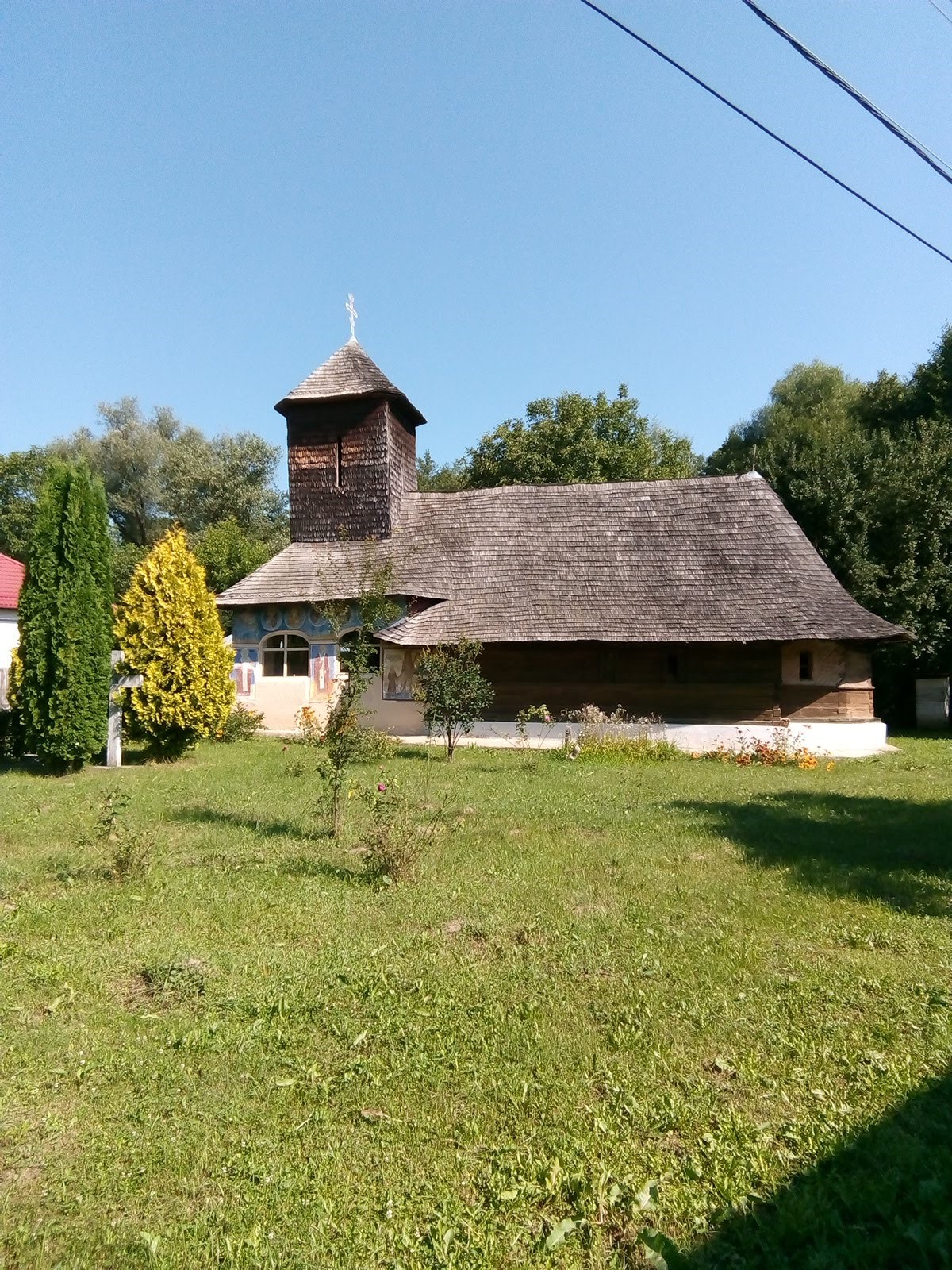 Biserica de lemn "Adormirea Maicii Domnului" de la Glambocu