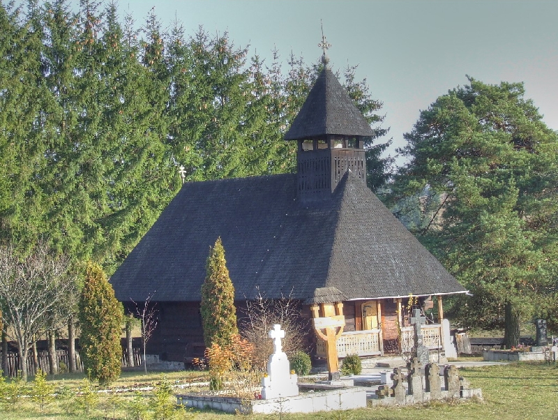 Biserica de lemn din Moglanesti (Biserica de lemn din Manastirea Paraul Doamnei)