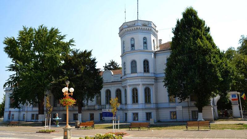 Castelul Nako