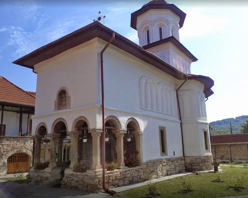 Manastirea Saracinesti