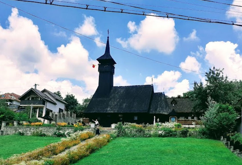 Biserica de lemn "Sfantul Pantelimon"