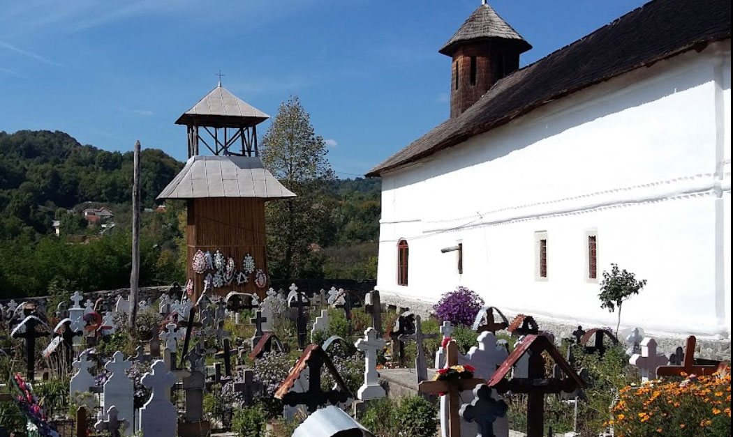 Biserica "Sfânta Treime" din Bodesti