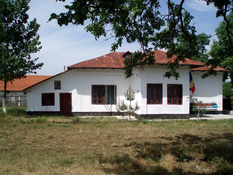 Casa Memoriala "Vladimir Streinu" din Teiu