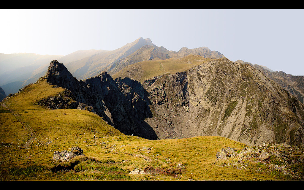 Traseu de creasta in muntii Fagarasului: saua Capra - saua Cleopatra