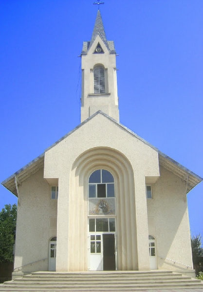 Biserica romano-catolica Nasterea Sfintei Fecioare Maria