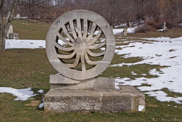 Tabara de sculptura in aer liber de la Magura