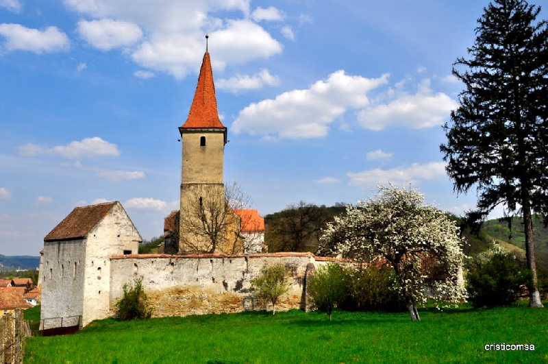 Biserica evanghelica fortificata din Saros pe Tarnave