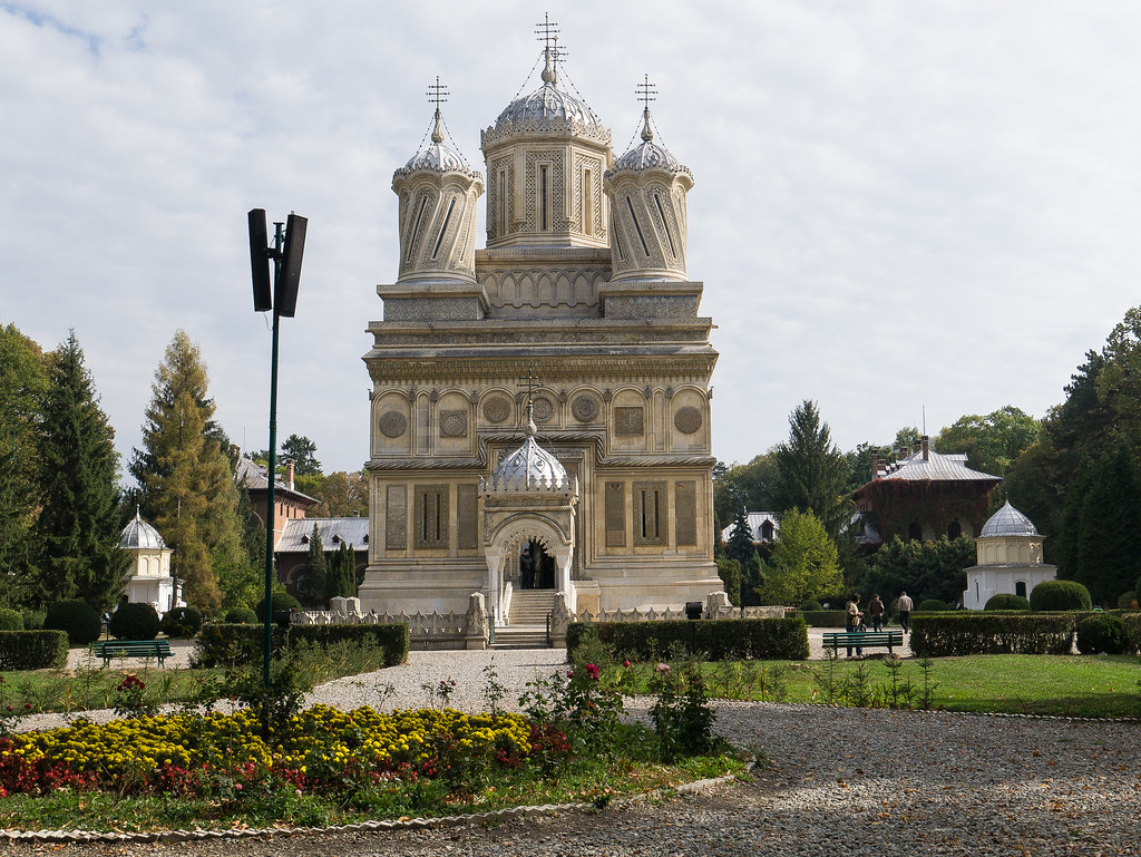 Circuitul capitalelor Tarii Romanesti: BUCURESTI - TARGOVISTE - CURTEA DE ARGES - CAMPULUNG